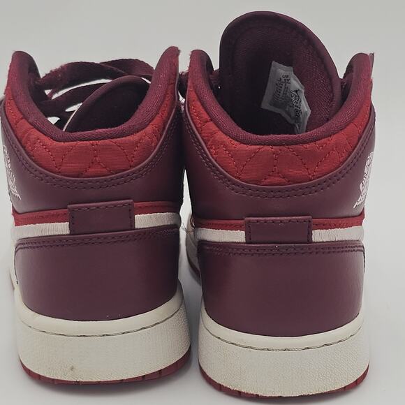 NIKE AIR JORDAN 1 MID SE (GS) GYM RED-PINK FOAM SZ 3.5Y-WOMENS SZ 5 [AV5174-600] - Picture 8 of 12